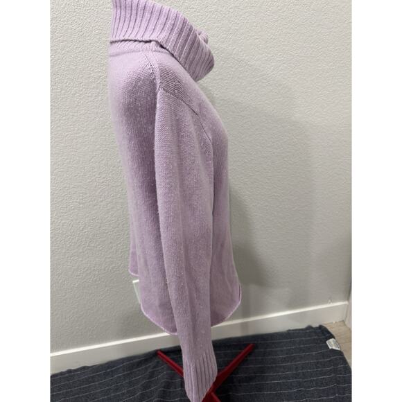 Fifth Avenue Light Purple Turtleneck 100% 2 Ply Cashmere Sweater Size Medium - Picture 3 of 6